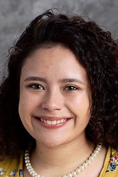 University Yazmine Cruz